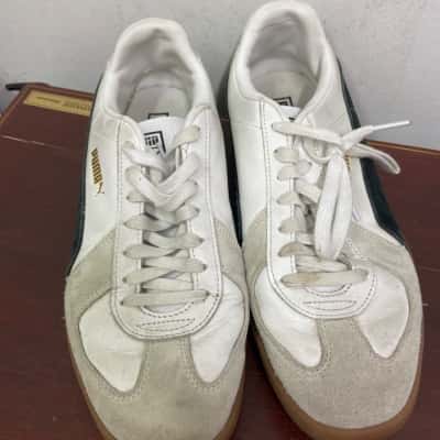 Puma Mens  Size 9 Sneakers Black  / White 