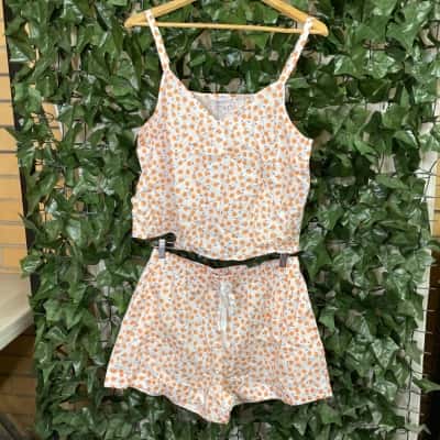 Womens tip and shorts set