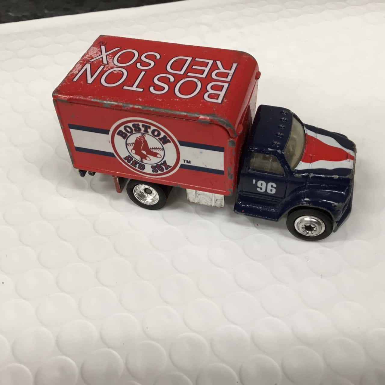 Matchbox Boston Red Sox Ford Delivery Van 1995(s) - Used Good | Salvos ...