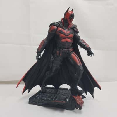DC Multiverse The Batman Movie 12-inch Red/Black Figure 