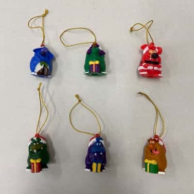 1995 - Set of 6 Special Limited Edition Christmas Yowies with Gold String (All with Papers)