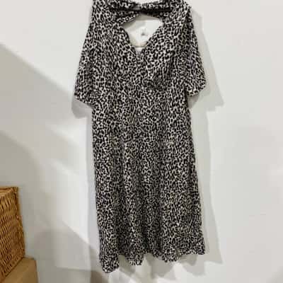 Commonry Dress Womens  Size 18 Animal print 