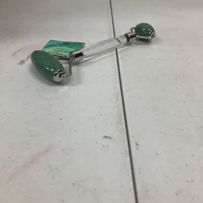 Sportsgirl Jade Crystal Double Ended Face Roller 
