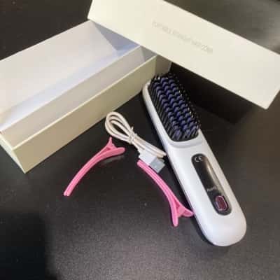 Portable straight hair comb 
