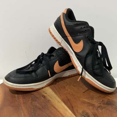 Nike Dunk Low Retro Mens - Size US8, EUR 41, UK7 Sneakers Black  / Amber Brown 