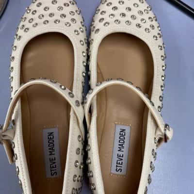 Steve Madden Size 36 White 
