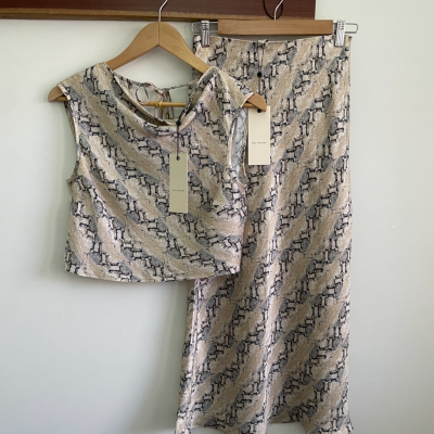 Bec & Bridge Womens  Size 8 Python Print Top and Skirt Beige / Black  / Grey NEW with TAGS