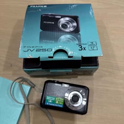 Fujifilm FinePix JV200 Compact Digital Camera Black 16 mega pixels 