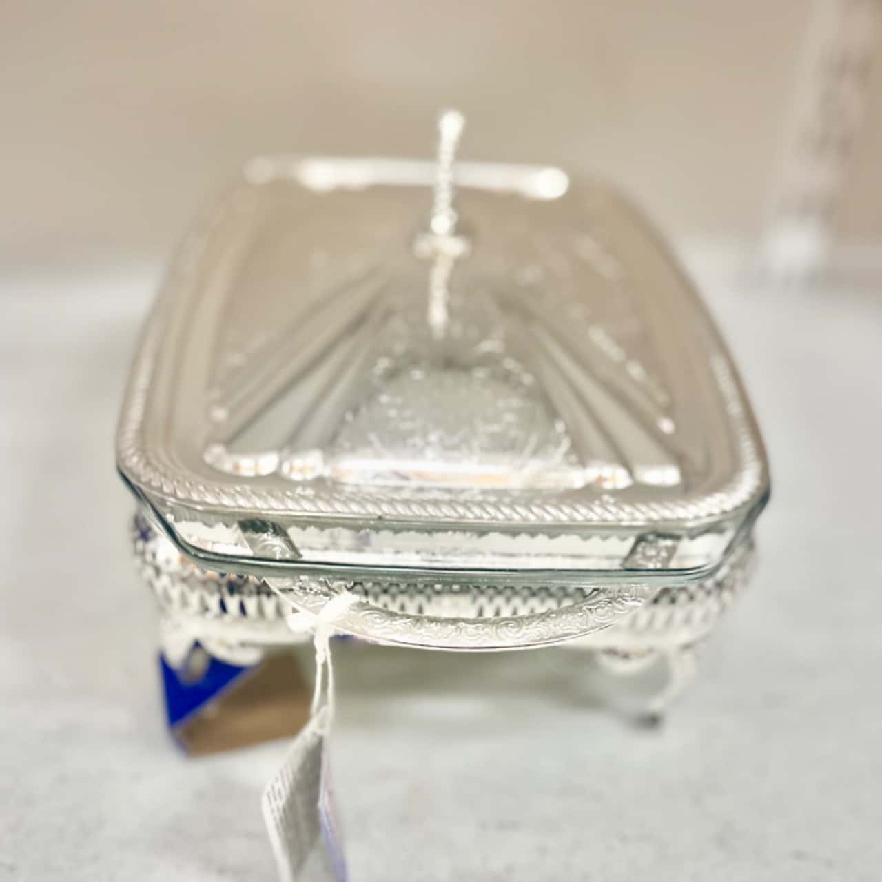 Vintage Queen Anne tablewarePyrex glass serving dish BNWT