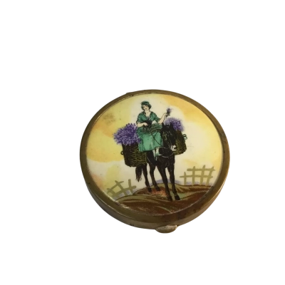 Vintage Compact Approx 6cm diameter