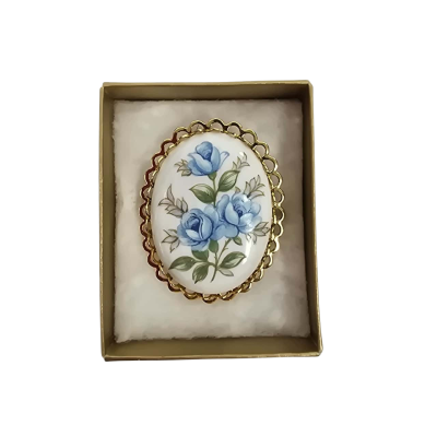 Avon Fashion Womens Brooch Floral circa 1989