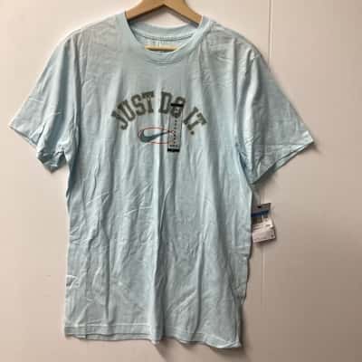 Nike Mens  Size M Short Sleeve T-shirt Blue J