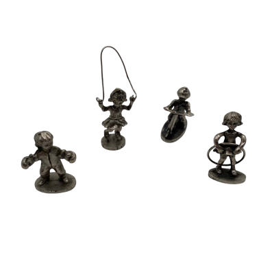 4x Miniature White Metal Children Playing