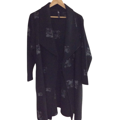 TS Womens  Size 20 Winter Coat Black  / Pattern / White 