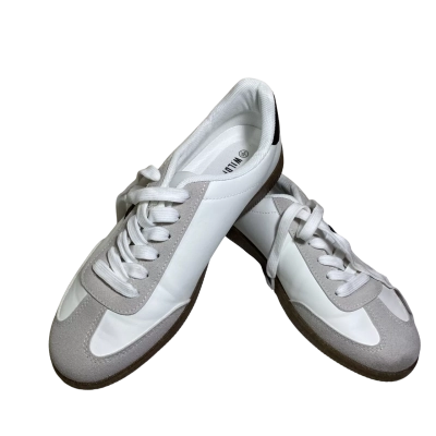  Womens  Size 8/39 Wildfire 