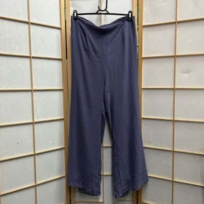 New with tags CHESCA Size 16 2001CW21.2 Trouser Hyacinth / High Waisted Pants Purple 