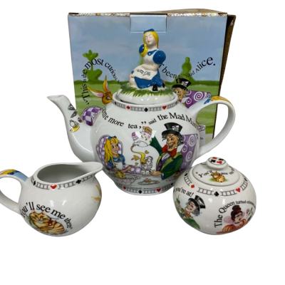 Alice in Wonderland Tea set