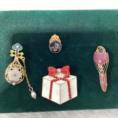  Womens Brooch Multicoloured 