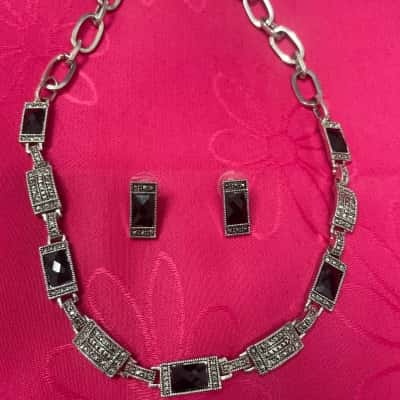  Women's Bijoux Terner Necklace and Earings Set Black / Silver 