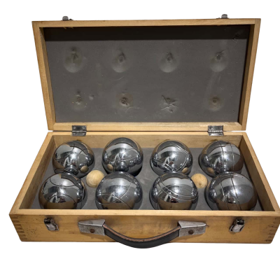 Boule Set in wooden box 