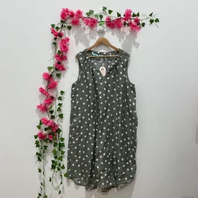 Blue Illusion Womens  Size 2L Dress Olive Polka Dot