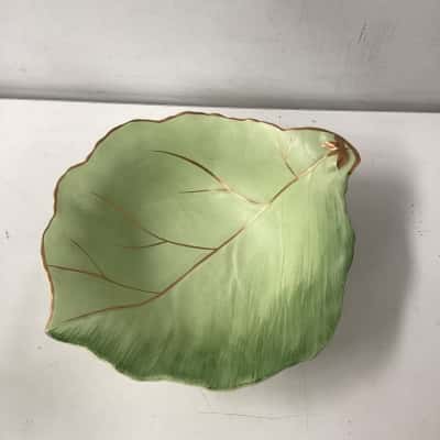 ROYAL WINTON Grimades  vintage leaf bowl