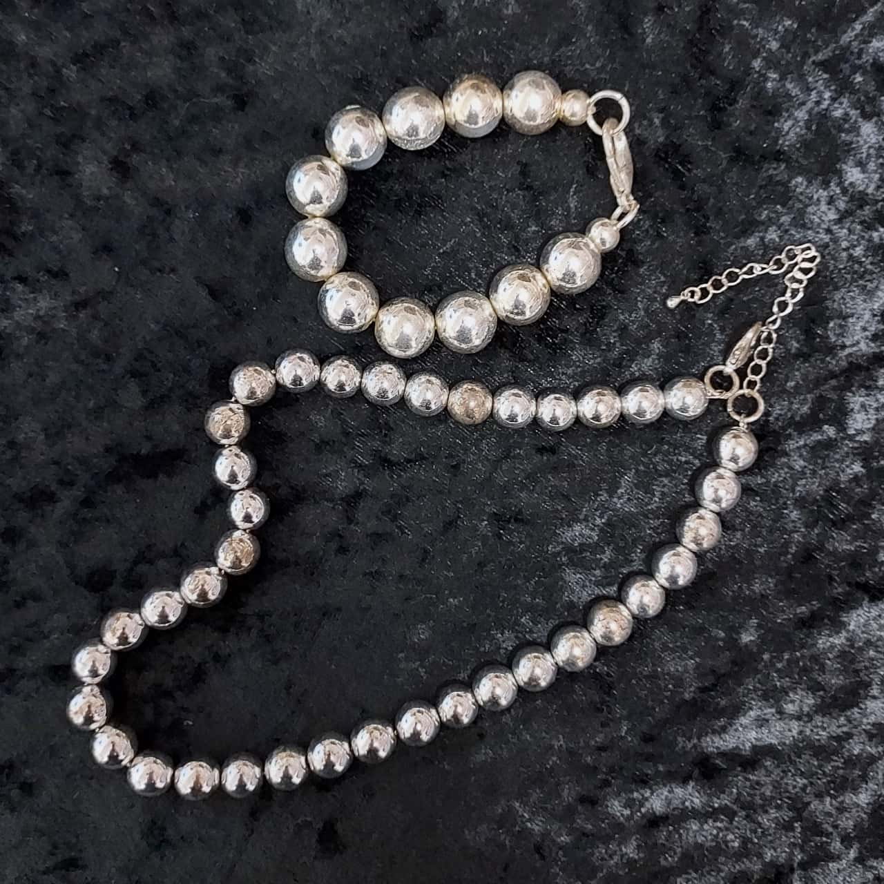 Womens Silvertone Metal Ball Necklace & Bracelet