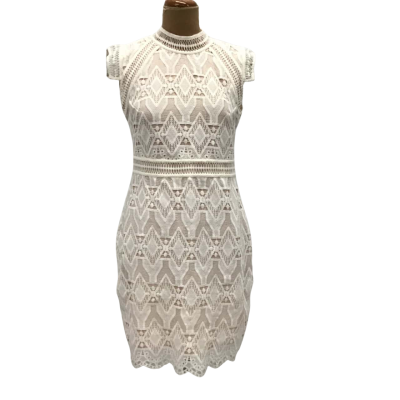  Ruby Sees All Maison Lace Dress Size 14 Beige / White 