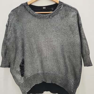 Guess Womens  Size S Cropped Jumper Grey / Silver 