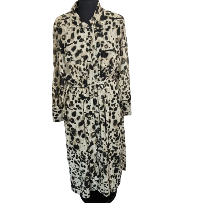 Simply Vera Vera Wang Womens  Size 16 Animal print 
