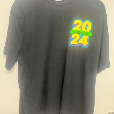 Disney Parks Men's Size XXL Short Sleeve T-shirt 