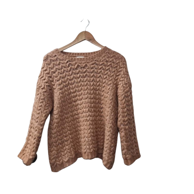Valeria Label Women's Size M / S Crew Neck Jumper in Peach 