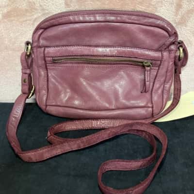 Women's Colorado Crossbody Purple Bag