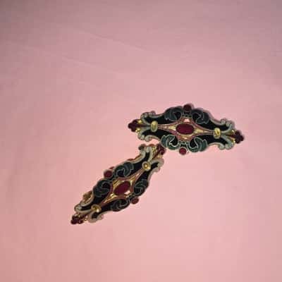 2 Fish Art Deco hair clips Black  / Gold / Green / Red 
