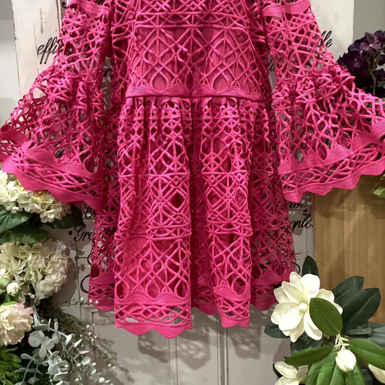 Thurley Brand! EXQUISITELY CRAFTED DRESS!!BNWT RRP $499.00!! STUNNING  LACTICE PATTERN DRESS! Womens Size 12 Long Sleeve / Midi Dress Pink (s) -  New With Tags | Salvos Stores