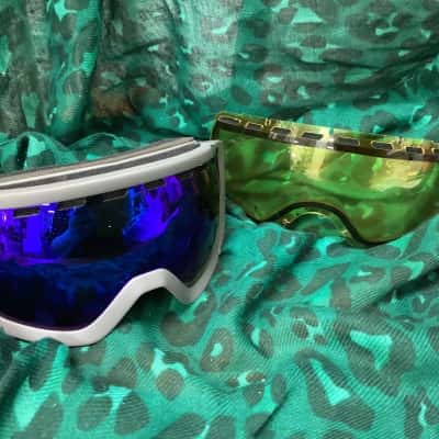 Dragon Brand Ski Goggles with Extra Lens