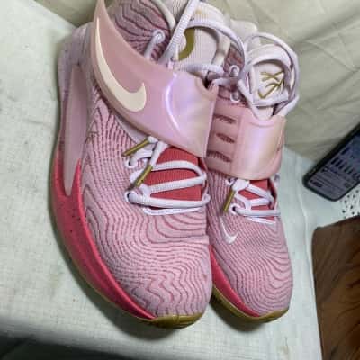   Size 9 Nike KD 14 'Aunt Pearl' sneakers