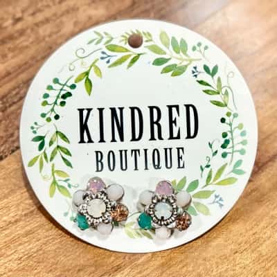 BNWT Kindred Boutique Flower Gemstone Earrings 