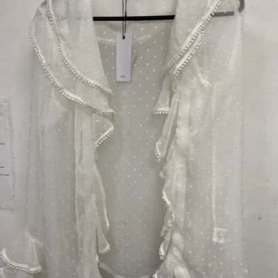 MVN Womens  Size 8 Long Sleeve Shirt White 