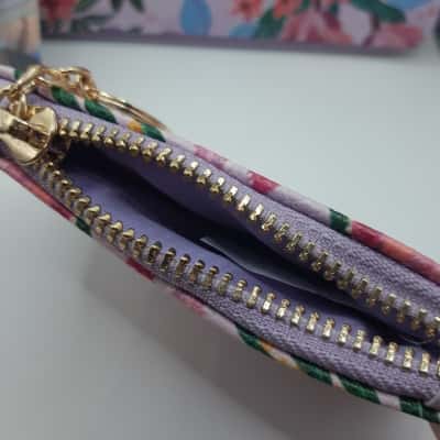  Womens Yarn Wallet / Card Holder Set