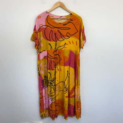 Oktavija Orange Pattern Short Sleeve Midi Dress One Size 