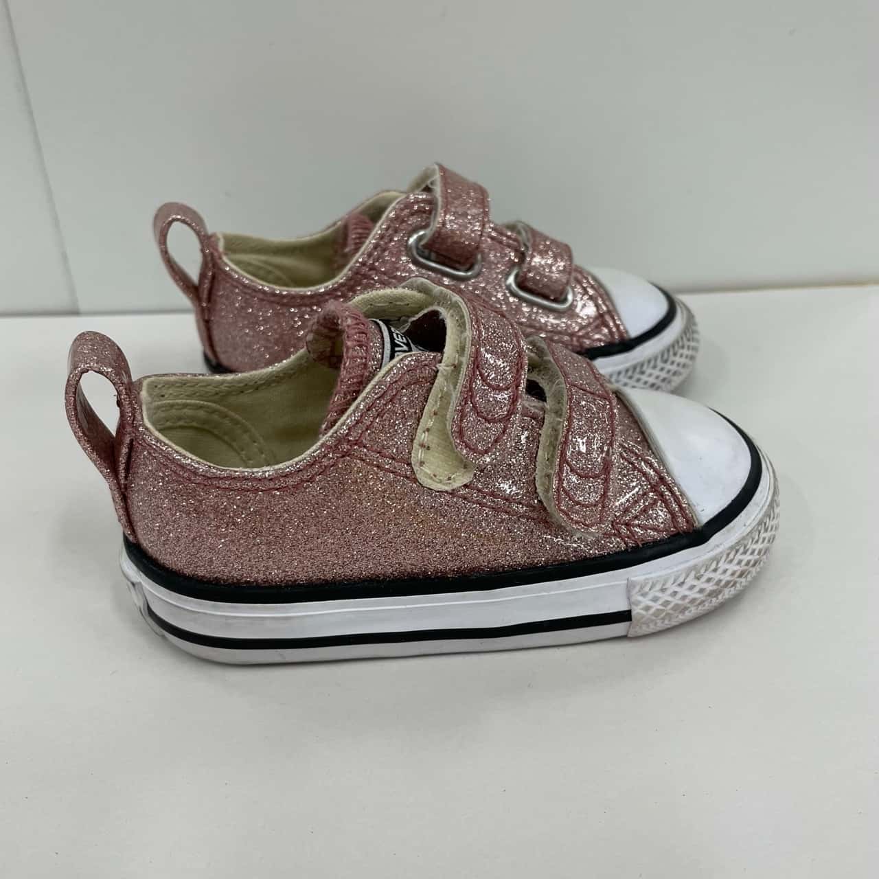 CONVERSE CHUCK TAYLOR ALL-STAR 2V OX 