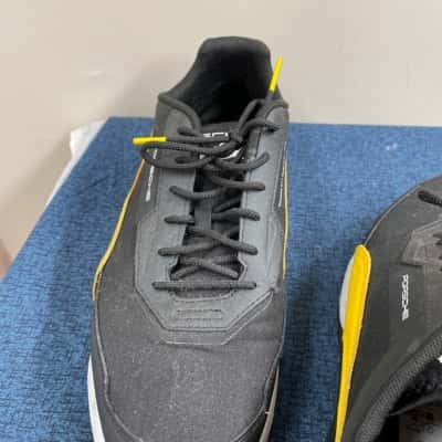 Puma Mens  Size 9 Trainers Black  / White / Yellow 