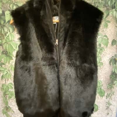 Boo Radley Women's  Size S Black Faux Fur Vest 