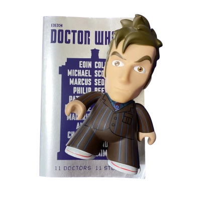 Dr. Who. Titans 10th Doctor figurine16.5cm & 50th Anniversary Dr. Who book (2013)