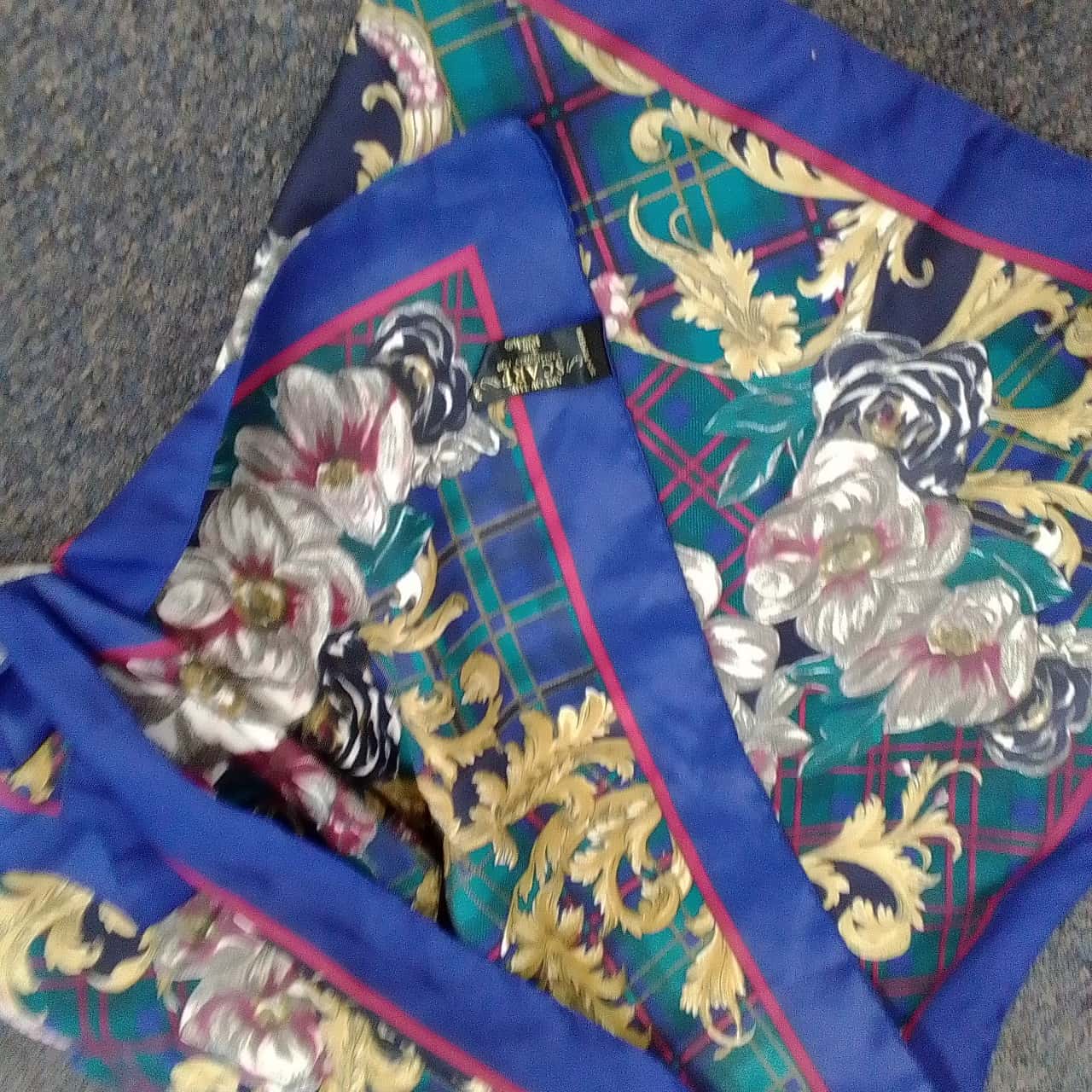 Tie Rack Art Of The Scarf