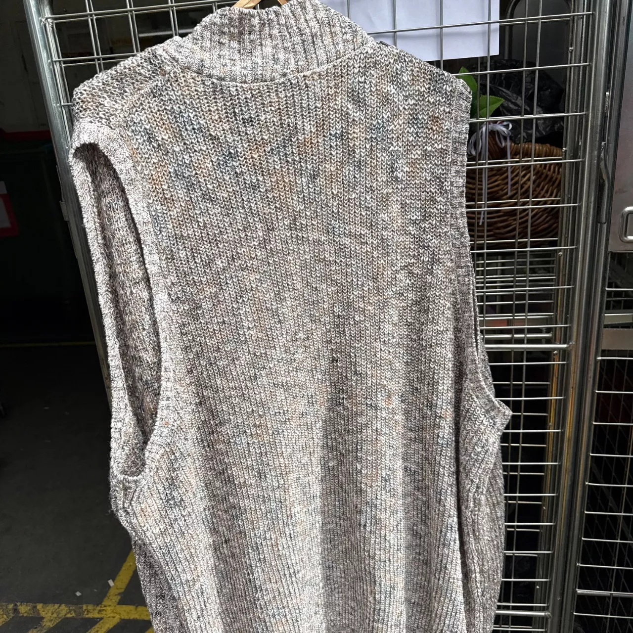 beme Womens Size XL sleeveless vest cardigan oatmeal (s) - New With ...