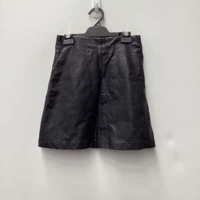 Decjuba Womens  Size 8 Black  skirt with zip 