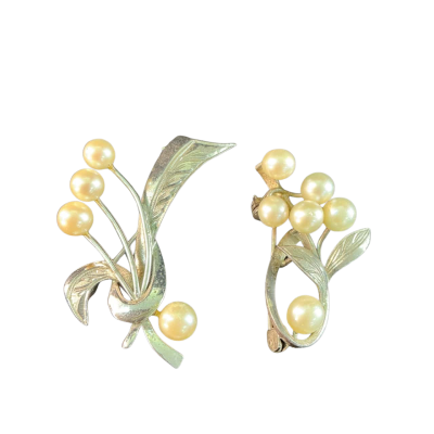 2 Vintage Sterling silver and pearl Brooches Pearl / Silver 