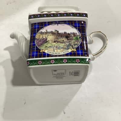 James Sadler Teapot - Edinburgh Castle 